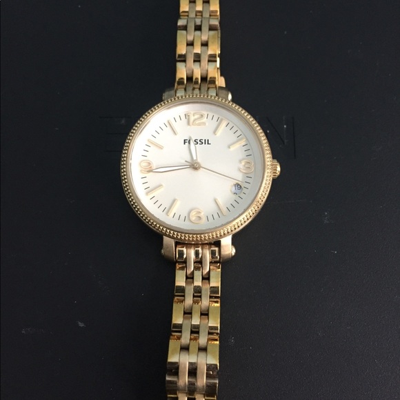 Gold Fossil Watch - Picture 1 of 3